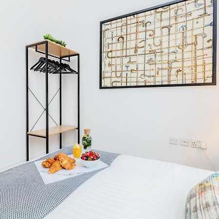 Bright & Spacious 4Beds Home - Kensington High Street-Olympia Londyn Zewnętrze zdjęcie