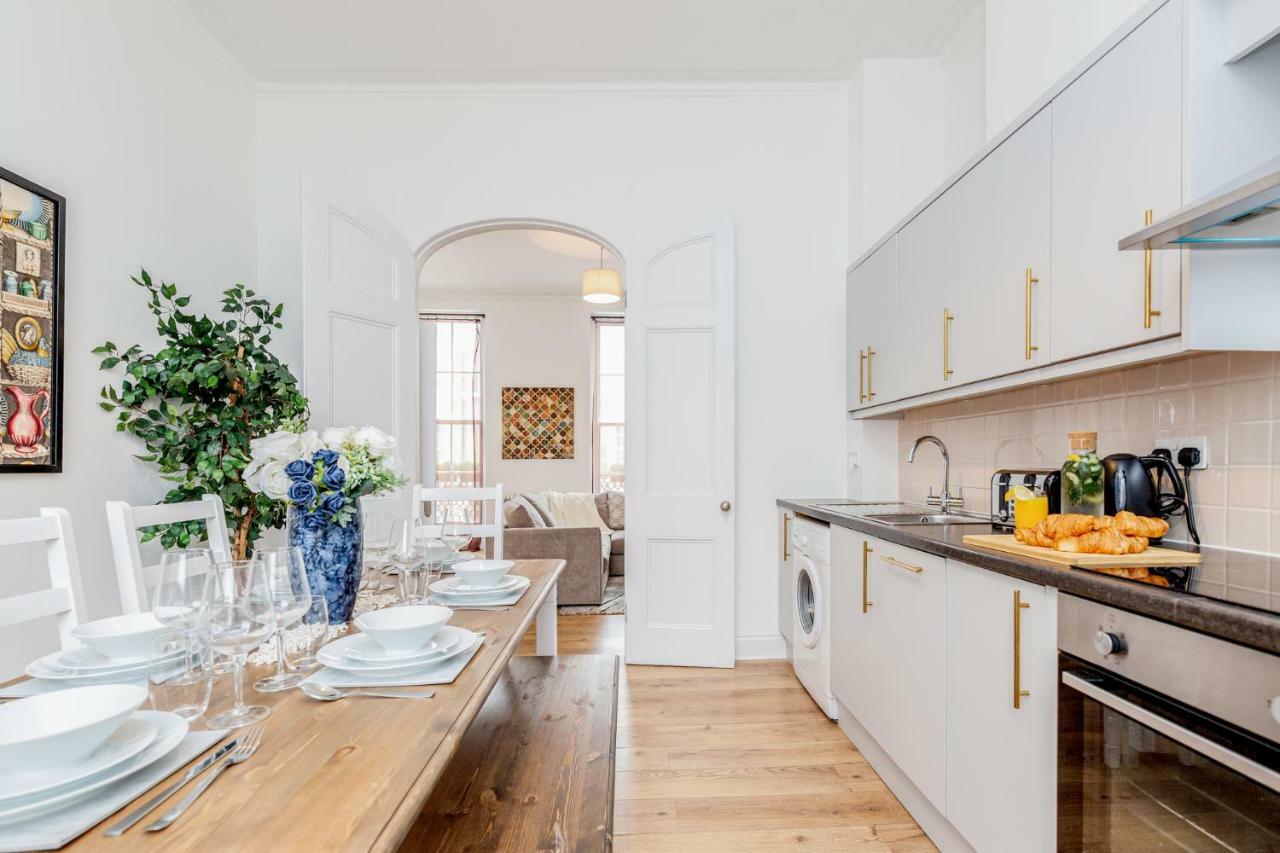 Bright & Spacious 4Beds Home - Kensington High Street-Olympia Londyn Zewnętrze zdjęcie