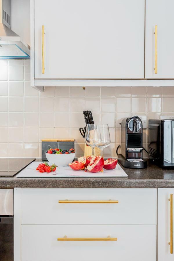 Bright & Spacious 4Beds Home - Kensington High Street-Olympia Londyn Zewnętrze zdjęcie