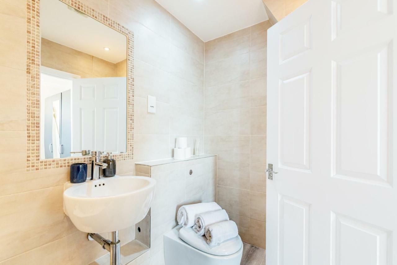 Bright & Spacious 4Beds Home - Kensington High Street-Olympia Londyn Zewnętrze zdjęcie