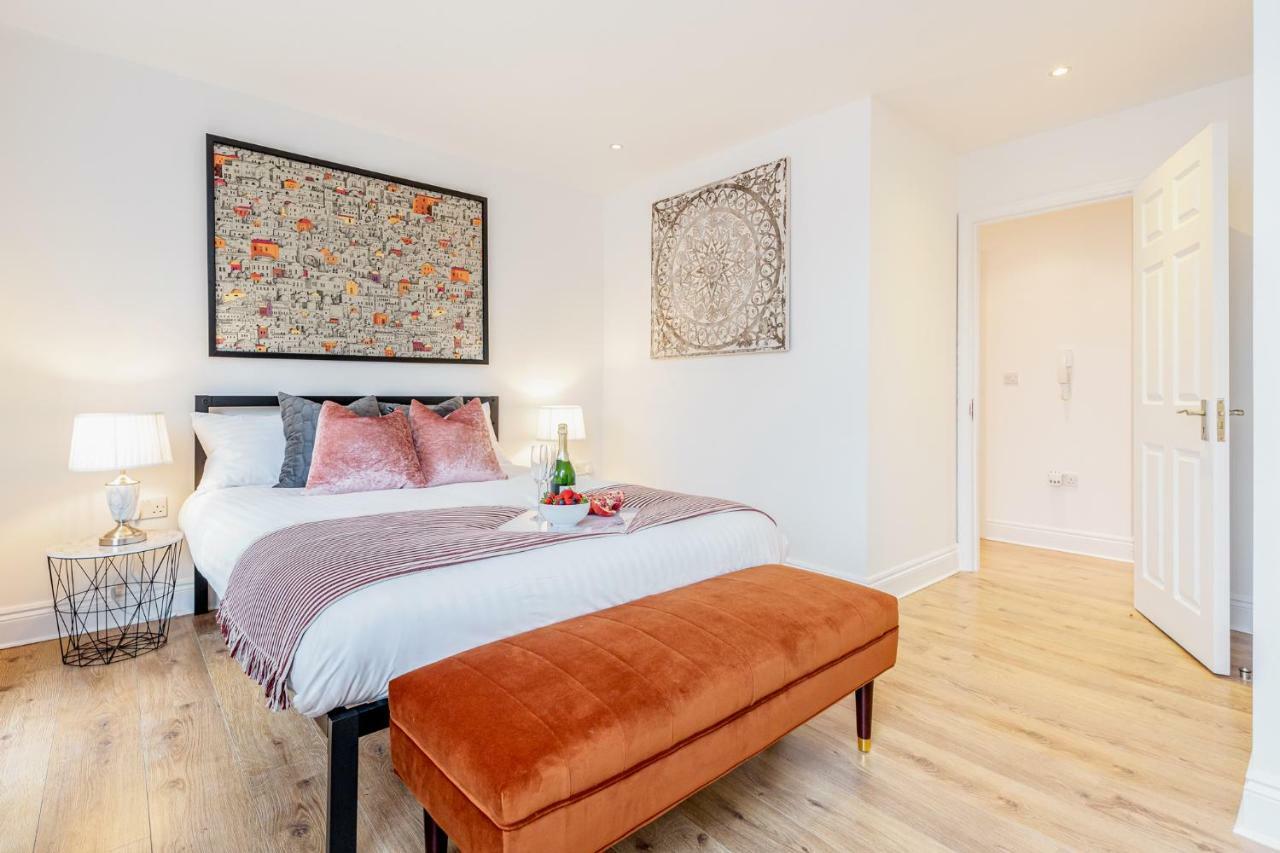 Bright & Spacious 4Beds Home - Kensington High Street-Olympia Londyn Zewnętrze zdjęcie