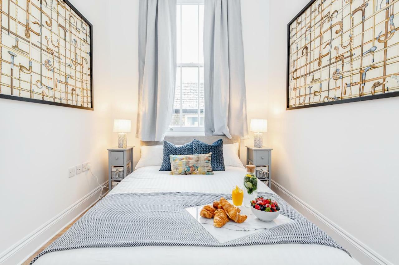 Bright & Spacious 4Beds Home - Kensington High Street-Olympia Londyn Zewnętrze zdjęcie